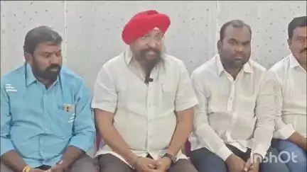 కరీంనగర్: నగరపాలక సంస్థ డివిజన్ల పునర్విభజనలో అవకతవకలు జరిగాయి: మాజీ మేయర్ రవీందర్ సింగ్