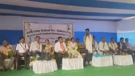 ঝাড়গ্রাম: ঝাড়গ্রামের শুরু হল 64তম জেলাস্তরীয় সুব্রত কাপ ফুটবল প্রতিযোগিতা, উপস্থিত মন্ত্রী