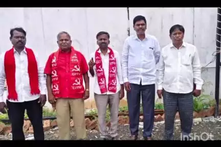 తాండూరు: ప్రైవేటు పాఠశాలలు, కళాశాలలో అధిక ఫీజుల దోపిడీని అరికట్టాలి: సీఐటీయూ జిల్లా అధ్యక్షులు శ్రీనివాస్