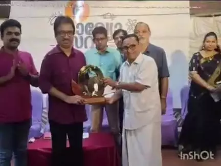 കുട്ടനാട്: മങ്കൊമ്പിൽ രാക്കവിതക്കൂട്ടം നാലാം വാർഷികം ആചരിച്ചു
