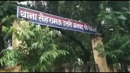 कलीनगर: महादेव माती गांव में सर्पदंश से नाबालिक किशोरी की तबीयत बिगड़ी, उपचार के लिए जिला अस्पताल रेफर