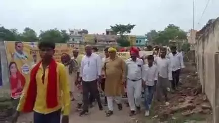 दुर्गावती: दुर्गावती से हजारों की संख्या में जनसुराज पार्टी के कार्यकर्ताओं ने करहगर में आयोजित बिहार बदलाव रैली में भाग लिया
