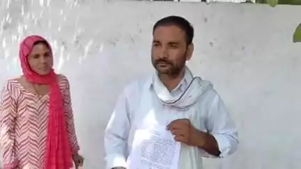 कोतवाली क्षेत्र के ग्राम करौठी निवासी ग्रामीण ने कोतवाली पर तहरीर देकर अज्ञात चोरों पर भैंस चोरी करने का लगाया आरोप