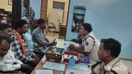 थानखम्हरिया: बेमेतरा जिला के विभिन्न थानों की पुलिस ने क्षेत्र के कोटवारों के लिए बैठक की, दिए आवश्यक दिशा-निर्देश