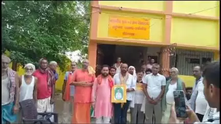रफीगंज: रफीगंज के राजकीय कृत +2 उच्च विद्यालय लट्टागढ़ के समीप सड़क के लिए किया गया भूमि पूजन, विद्यार्थियों को मिलेगी सुविधा