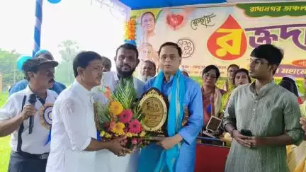 জাঙ্গিপাড়া: রাধানগর অঞ্চল যুব তৃণমূল কংগ্রেসের উদ্যোগে স্বেচ্ছায় রক্তদান শিবিরে মন্ত্রী, রাজ্য তৃণমূলের সাধারণ সম্পাদক, অন্যান্যরা