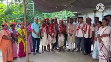 মৰিয়নি: চিন্তামণিগড়ত বিধায়ক ৰূপজ্যোতি কুৰ্মীৰ উপস্থিতিত প্ৰায় অৰ্ধশতাধিক লোকে যোগদান কৰে বিজেপিত