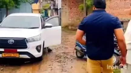 सीहोर नगर: सीहोर में कलेक्टर ने कराटे प्रतियोगिता में अच्छा प्रदर्शन करने वाले खिलाड़ियों को सम्मानित किया