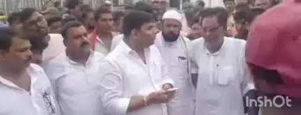 महुआ: महुआ में करंट लगने से बिजली मिस्त्री की मौत, महुआ विधायक मुकेश रोशन ने घटनास्थल पर पहुंचकर ली जानकारी