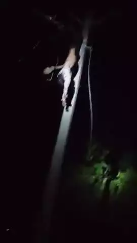 Ghatampur tahsil ke Navahi Gav me ek Navyuvak light me chipkar dardnaak maut iske jimmedaar ramgopaal aur bijliman vinod