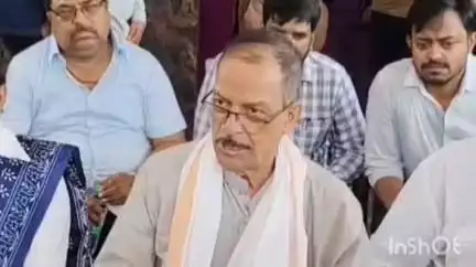 ইন্দপুর: রাজ্যের মন্ত্রী মলয় ঘটকের দাবি DVC জল ছাড়লে প্লাবিত হবে বাঁকুড়ার শিলাবতি জয়পন্ডা, মন্ত্রীর এই বক্তব্য নিয়ে বিতর্ক