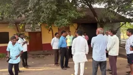 ಸಿಂದಗಿ: ಬೋರಗಿ ಗ್ರಾಮದ ಸರ್ಕಾರಿ ಶಾಲೆಗೆ ಶಾಸಕ ಅಶೋಕ ಮನಗೂಳಿ ಭೇಟಿ, ಪರಿಶೀಲನೆ