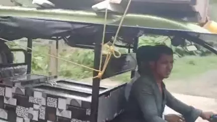 বড়ঞা: সুন্দরপুর থেকে লাভপুর যাওয়ার রাস্তা বেহাল, সংস্কারের আশ্বাস বিধায়কের #jansamasya