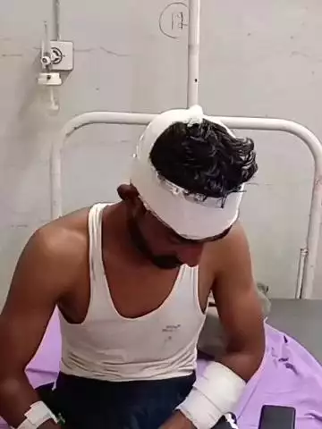 अलवर: अखैपुरा में घर के बाहर बाइक खड़ी करने को लेकर दो पक्षों में लोहे की रोड से हुई मारपीट, एक पक्ष के 3 लोग घायल