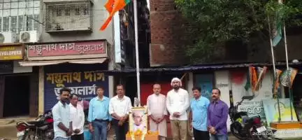 মেদিনীপুর: ডঃ শ্যামাপ্রসাদ মুখার্জির প্রয়াণ দিবস পালন বিজেপির পক্ষ থেকে মেদিনীপুরে