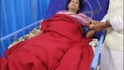 ইংরেজবাজার: গুরুতর অসুস্থ হয়ে মালদা মেডিকেল কলেজ হাসপাতালে ভর্তি রাজ্যের জলপথ ও শেষ দপ্তরের প্রতিমন্ত্রী সাবিনা ইয়াসমিন