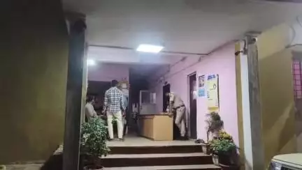 कुशलगढ़: कुशलगढ़ में मोबाइल से भुगतान के नाम पर हो रही धोखाधड़ी को लेकर व्यापारी पहुंचे थाने, खबर का असर