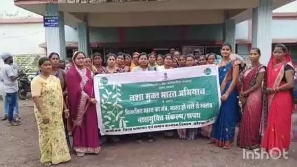करतला: नव ज्योति स्व सहायता समूह तिलकेजा की महिलाओं ने नशा मुक्ति के लिए नशे के प्रति जागरूकता अभियान चलाया