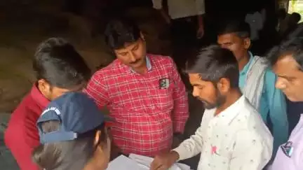 बनखेड़ी: मछेराकलां कला वेयर हाउस से 300 कट्टी मूंग चोरी मामले में 70 दिन बाद FIR दर्ज, वेयरहाउस मैनेजर और ड्राइवर फरार