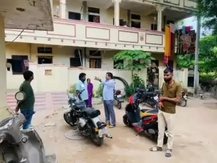 పటాన్​​చెరు: పటాన్ చెరు పరిధిలోని పలు కాలనీలలో పర్యటించిన కార్పొరేటర్ మెట్టు కుమార్ యాదవ్