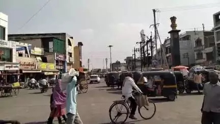 हिंगोली: कार्यक्रमात तरुणी सोबत असली चाळे करून विनयभंग करणाऱ्या तरुणावर ग्रामीण पोलिसात गुन्हा दाखल