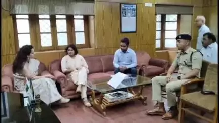 कुल्लू: मंडी संसदीय क्षेत्र की सांसद कंगना रनौत कुल्लू पहुंची, केन्द्रीय प्रायोजित परियोजनाओं एवं कार्यक्रमों की करेंगी समीक्षा