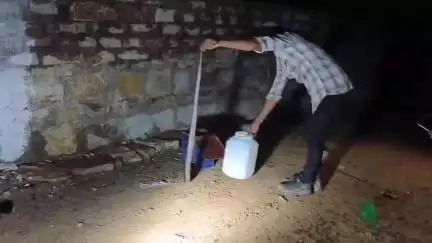 हटा: मड़ियादो के बालिका छात्रावास परिसर में निकला सांप, देर रात किया गया रेस्क्यू