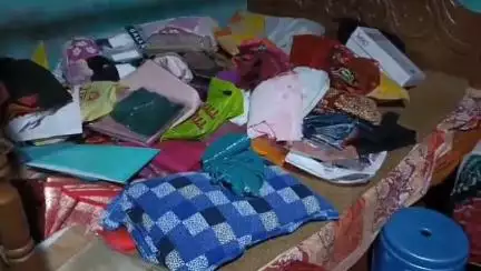 মোহনপুর: বাড়ির মালিকের অনুপস্থিতিতে নগদ টাকা স্বর্নালংকার সহ মূল্যবান নথিপত্র চুরি করে নিয়ে যাও চোরের দল,ঘটনা বনকুমারি এলাকায়