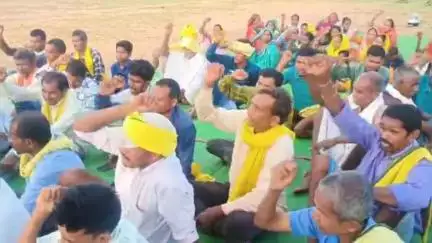 अंबिकापुर: अदानी कोल परियोजना के विरोध में गोंडवाना पार्टी ने किया ऐलान, 24 जून को होगा रेल रोको आंदोलन