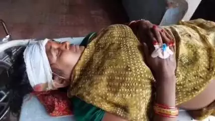 लखीसराय: गंगासराय के समीप दो बाइक की हुई टक्कर, घायल एक महिला को इलाज के लिए लाया गया लखीसराय सदर अस्पताल
