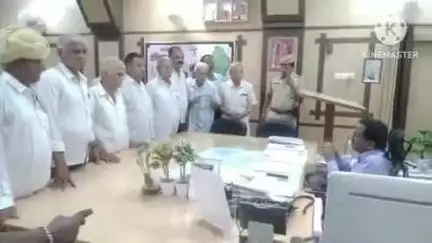 जालौर: पेंशनर समाज शाखा जालौर ने जिला कलेक्टर कार्यालय में दिया ज्ञापन