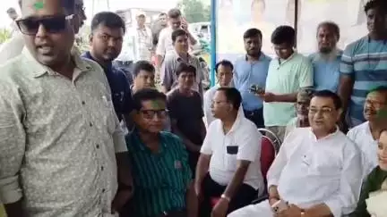 নাকাশিপাড়া: কালিগঞ্জে উপনির্বাচনের জয়ের মুখে কাছাকাছি তৃণমূল সেই আনন্দ উল্লাস নাকাশিপাড়া তৃণমূল  কর্মীদের বক্তব্য ব্লক সভাপতির