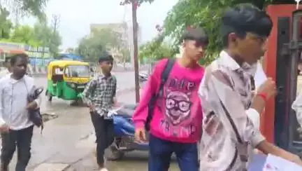 ભરૂચ: ભરૂચ જિલ્લાના 19 કેન્દ્રો પર ધોરણ-10 અને 12ની પૂરક પરિક્ષાનો આજથી પ્રારંભ થયો છે.