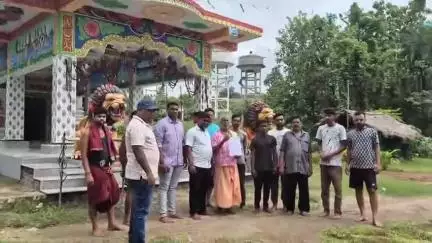 ଅନୁଗୋଳ: ମରଣ୍ଡା ଗ୍ରାମରେ ଥିବା ସର୍ପେଶ୍ୱର ମନ୍ଦିରରୁ ଚୋରୀ ହୋଇଥିବା ନେଇ ଥାନାରେ ଅଭିଯୋଗ