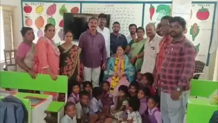 చేపూరు ప్రాథమిక పాఠశాల హెచ్ఎం విజయలక్ష్మి బదిలీ, వెళ్లొదంటూ కన్నీరు పెట్టుకున్న విద్యార్థులు