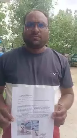 कैसरगंज: नगर पंचायत कैसरगंज के वार्डों में भ्रष्टाचार का आरोप, वार्ड नम्बर 5 के सभासद ने SDM को सौंपा ज्ञापन