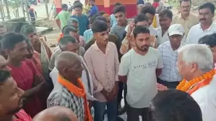 सतबरवा: खामडीह में श्यामा प्रसाद मुखर्जी की पुण्यतिथि को बलिदान दिवस के रूप में मनाया गया, सांसद वीडी राम ने दी श्रद्धांजलि
