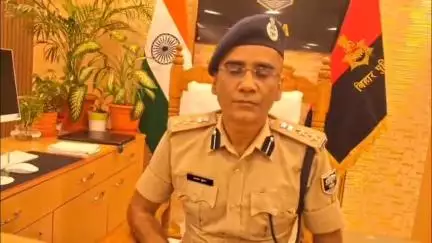 गया टाउन सीडी ब्लॉक: गया SSP के निर्देश पर ज़िले के विभिन्न थाना क्षेत्रों से शराब कांड में 14 और अन्य मामलों में 9 अभियुक्त गिरफ्तार