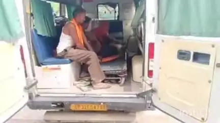 बिधूना: सहार क्षेत्र के पहाड़पुर गांव निवासी महिला को लगा करंट, स्वास्थ्य केंद्र में कराया गया भर्ती