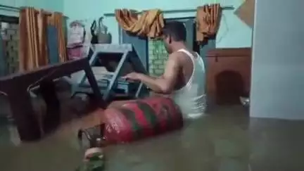 दतिया नगर: नगर में अतिक्रमण की वजह से बनी जलभराव की स्थिति, घरों में घुसा पानी; कलेक्टर ने नालों से अतिक्रमण हटाने के दिए निर्देश