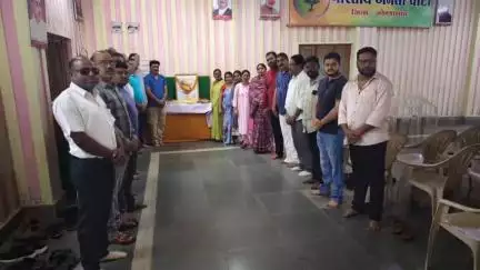 कोंडागांव: डॉ. श्यामा प्रसाद मुखर्जी बलिदान दिवस पर कोंडागांव बीजेपी कार्यालय में भाजपा ने अर्पित की श्रद्धांजलि, किया वृक्षारोपण