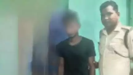 कहलगांव: घोघा थाना पुलिस ने 20 लीटर देसी शराब के साथ एक व्यक्ति को गिरफ्तार किया