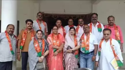सिवनी: सिवनी नगर पालिका परिषद के सुभाष वार्ड पार्षद उपचुनाव के लिए भाजपा प्रत्याशी निधि दुबे ने नामांकन दाखिल किया