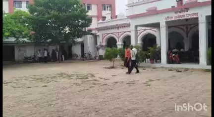 प्रतापगढ़: कोहंडौर के लाखीपुर गांव में जमीनी विवाद में बुजुर्ग समेत पूरे परिवार को दबंग कोटेदार ने पीटा, एसपी से की गई शिकायत