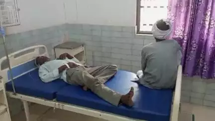 मऊ: इंदारा इलाके में बाइक और साइकिल की आमने-सामने हुई टक्कर, दो लोग हुए घायल