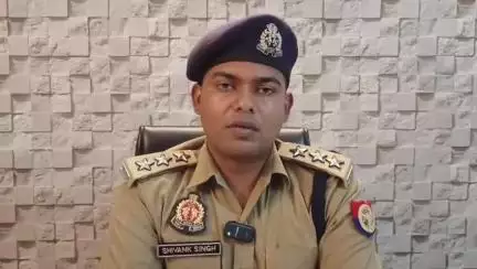 मंझनपुर: रघवापुर में खलिहान की जमीन को लेकर दो पक्षों में हुआ विवाद, धक्कामुक्की में बुजुर्ग की हुई मौत