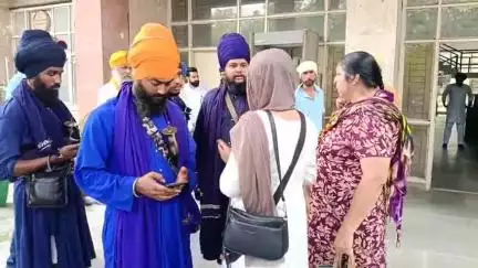 ਬਠਿੰਡਾ: ਐਸ ਐਸ ਪੀ ਦਫਤਰ ਬਾਹਰ ਨਸ਼ਾ ਤਸਕਰਾਂ ਨਾਲ ਪੁਲਸ ਮੁਲਾਜ਼ਮ ਮਿਲੀ ਮਹਿਲਾ ਨੇ ਲਾਏ ਆਰੋਪ