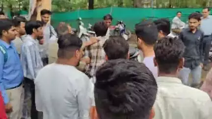 मंदसौर: गोवंश ले जाने के शक में पकड़ा गया युवक, रामटेकरी क्षेत्र के तेलिया तालाब में 2 लोगों पर किया हमला
