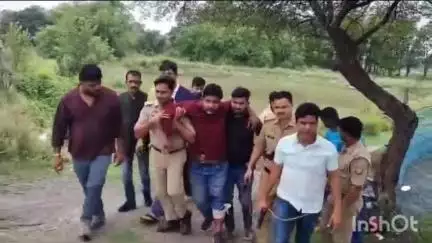 हर्रैया: ब्रांच मैनेजर और कर्मियों के अपहरण व लूट के मामले में पुलिस की संयुक्त टीम ने हैदराबाद से 1 आरोपी को किया गिरफ्तार