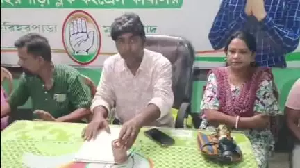 হরিহরপাড়া: হরিহরপাড়ায় ব্লক কংগ্রেসের দুই  অঞ্চল সভাপতির নাম ঘোষণা করেন ব্লক সভাপতি